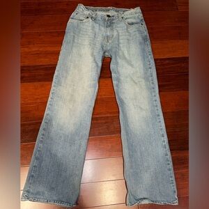 Men’s Arizona Sneaker Jeans - Size 30x32